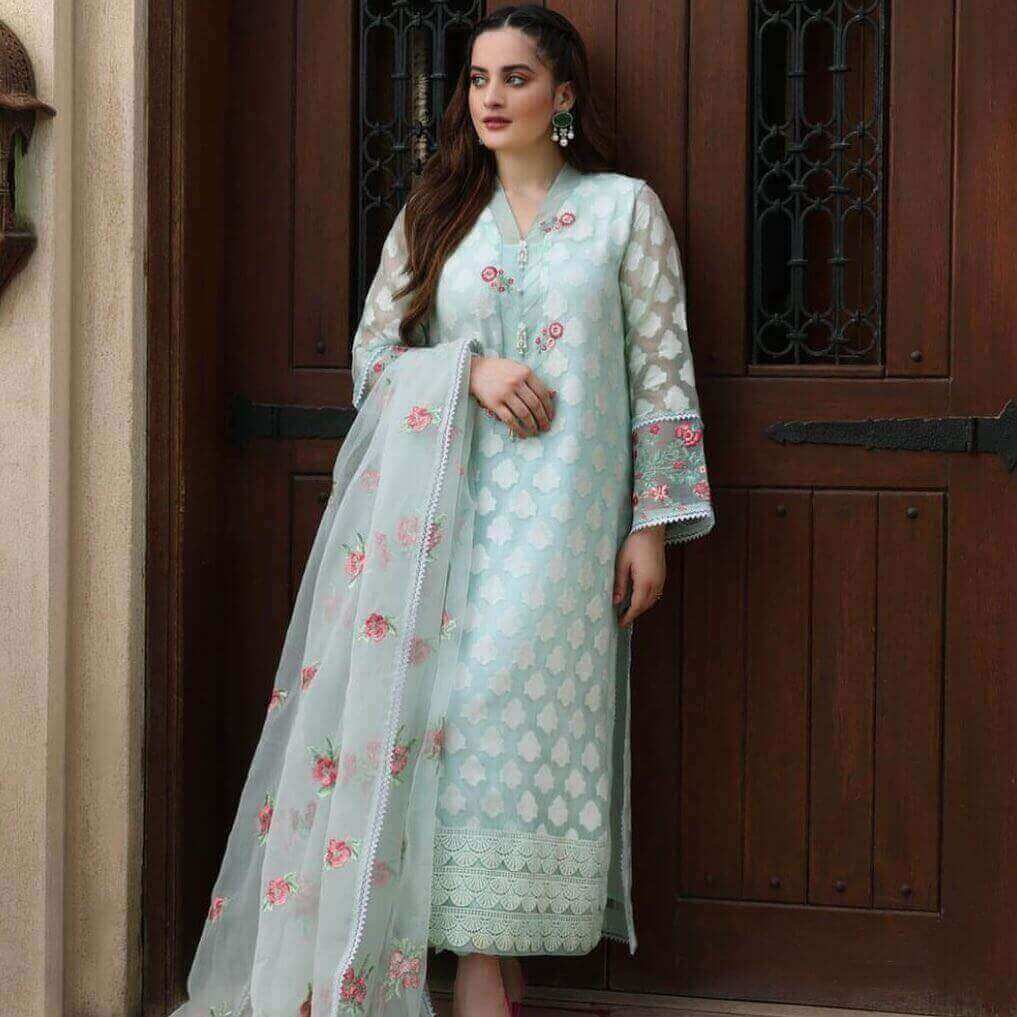 Aiman Khan new collection