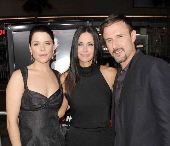 Courteney Cox made a powerful red-carpet appearance at the Scream VI premiere