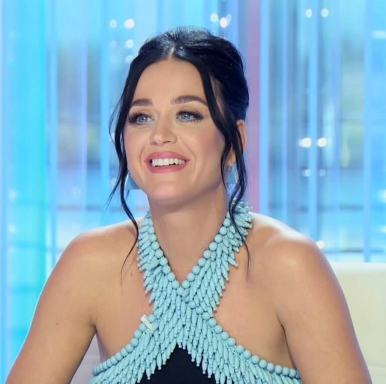 American Idol is back and Katy Perry announced it most stylishly